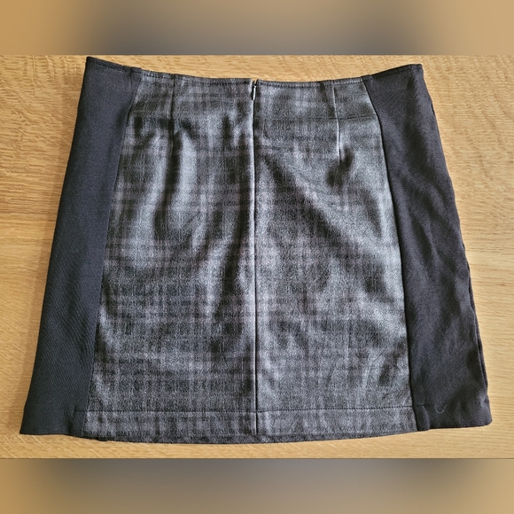 Terra Nostra Faux Leather Mini Skirt – Black – Size S - Picture 2 of 9
